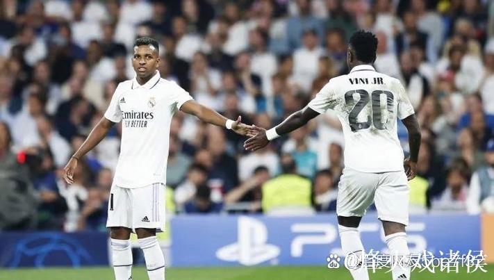 德甲-桑乔与维特塞尔建功 多特两度领先战平法兰克福